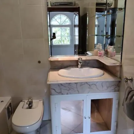 Mmh Villa