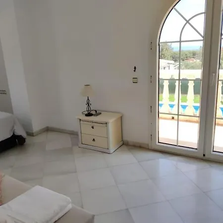 Mmh Villa